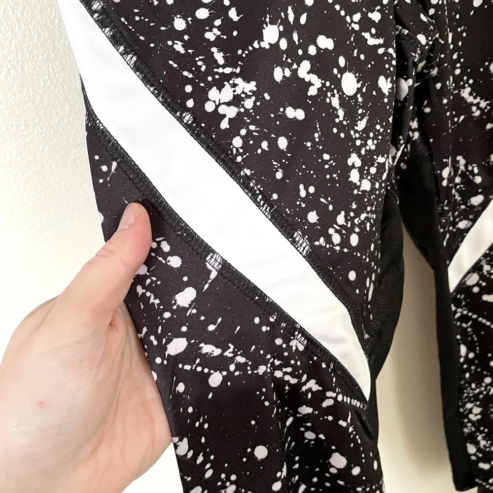 Danskin | Galaxy Mesh Capri Leggings | Size Small - Picture 5 of 8